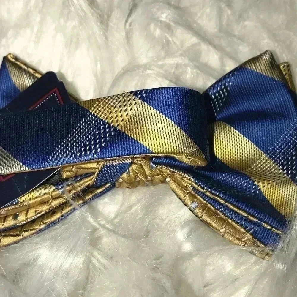 SADDLEBRED NWT BOWTIE BEAUTIFUL